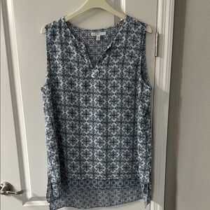 Fever Black and White Sleeveless Blouse Relaxed Fit